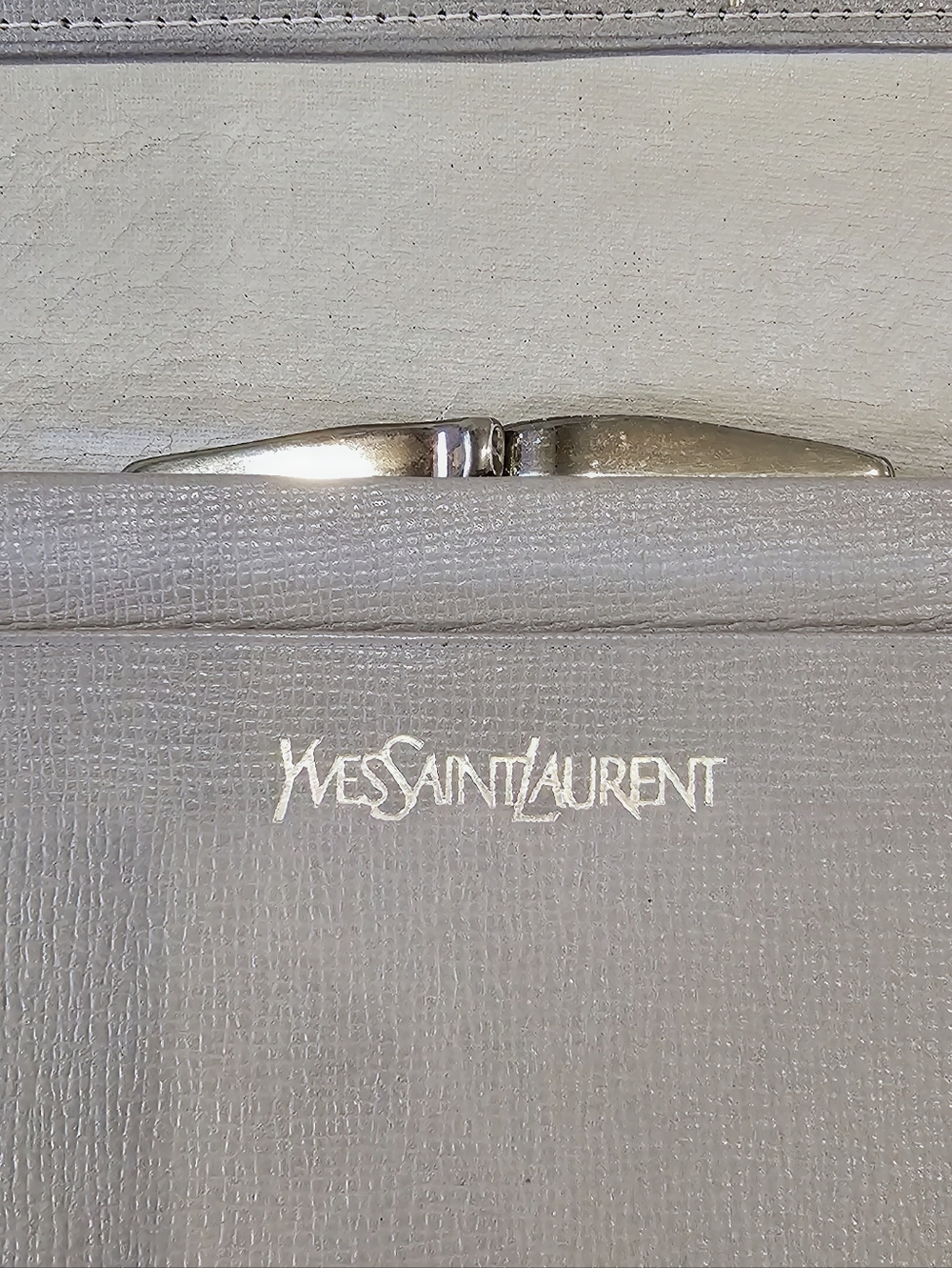 Yves Saint Laurent Tan Leather Vintage Continental Wallet with Gold Corners - Picture 8 of 12